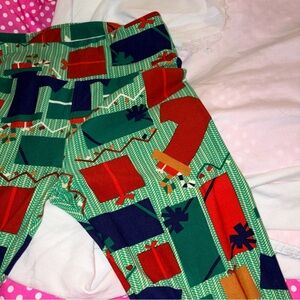 Lularoe Christmas Print Leggings, OSFM, like new